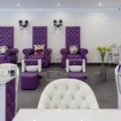 Inspirujące pomysły na nazwę salonu stylizacji paznokci, które przyciągną klientów
