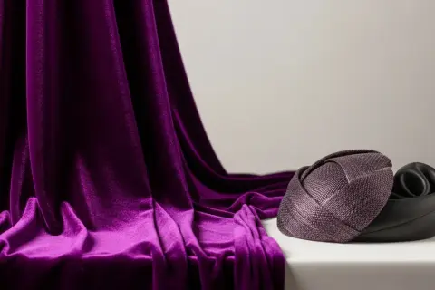 Jaka czapka do fioletowej kurtki? Oto stylowe połączenia, które zachwycą!